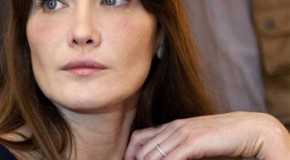 "Il Cielo in Una Stanza"- Carla Bruni
