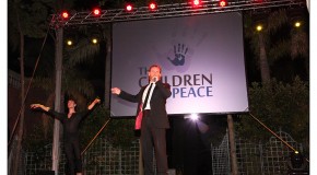 Stephen Lloyd-Morgan-Sometimes I Dream - A Star of The Children for Peace Gala 