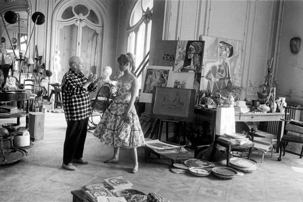Artist Pablo Picasso in his studio in Vallauris with actress Brigitte Bardot during the 1956 International Cannes Film Festival. (Photo by Jerome Brierre/RDA/Getty Images)