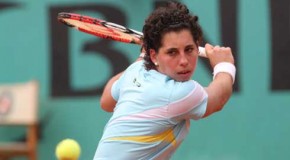 Suarez struggles but beats Martinez, advances to final against Pennetta